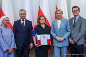 ACN recibe reconocimiento del presidente de Polonia