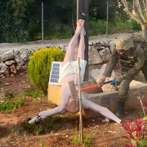 Profanación de una cruz en el Líbano